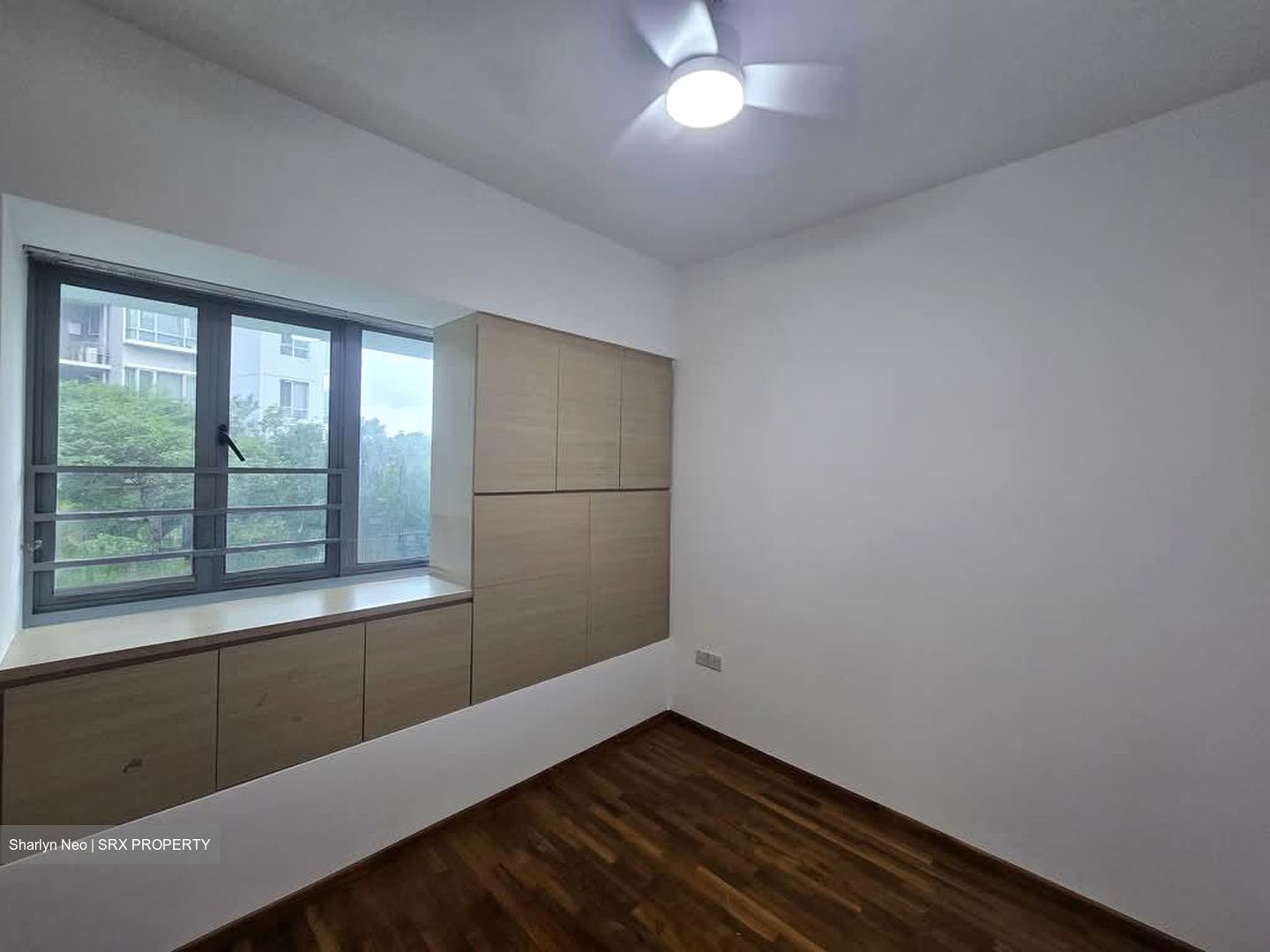 Waterfront Waves (D16), Condominium #591385511